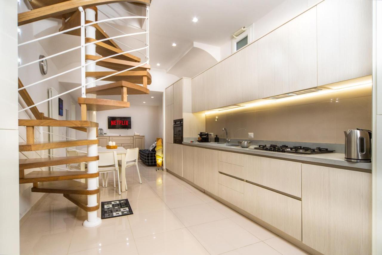 דירות נאפולי Centro Storico - Casa Con Wi-Fi E 4 Posti Letto In Via Dei Tribunali מראה חיצוני תמונה
