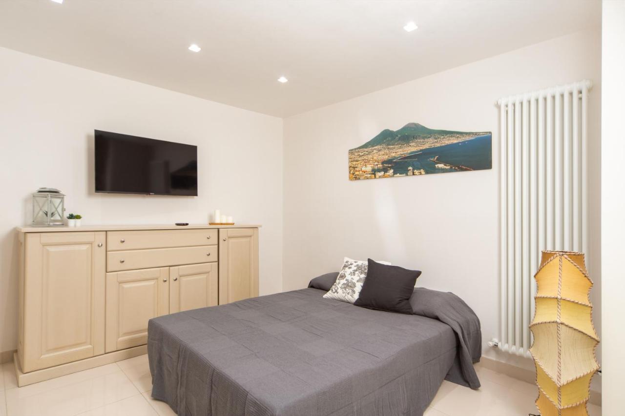דירות נאפולי Centro Storico - Casa Con Wi-Fi E 4 Posti Letto In Via Dei Tribunali מראה חיצוני תמונה