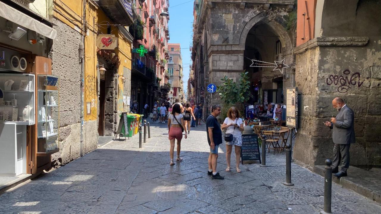 דירות נאפולי Centro Storico - Casa Con Wi-Fi E 4 Posti Letto In Via Dei Tribunali מראה חיצוני תמונה